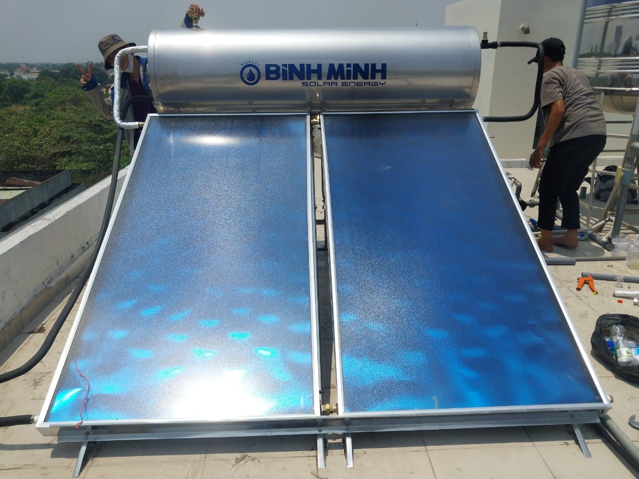 Máy nước nóng năng lượng bình minh 130 lít 9 MÁY TẤM PHẲNG BÌNH MINH 320lit