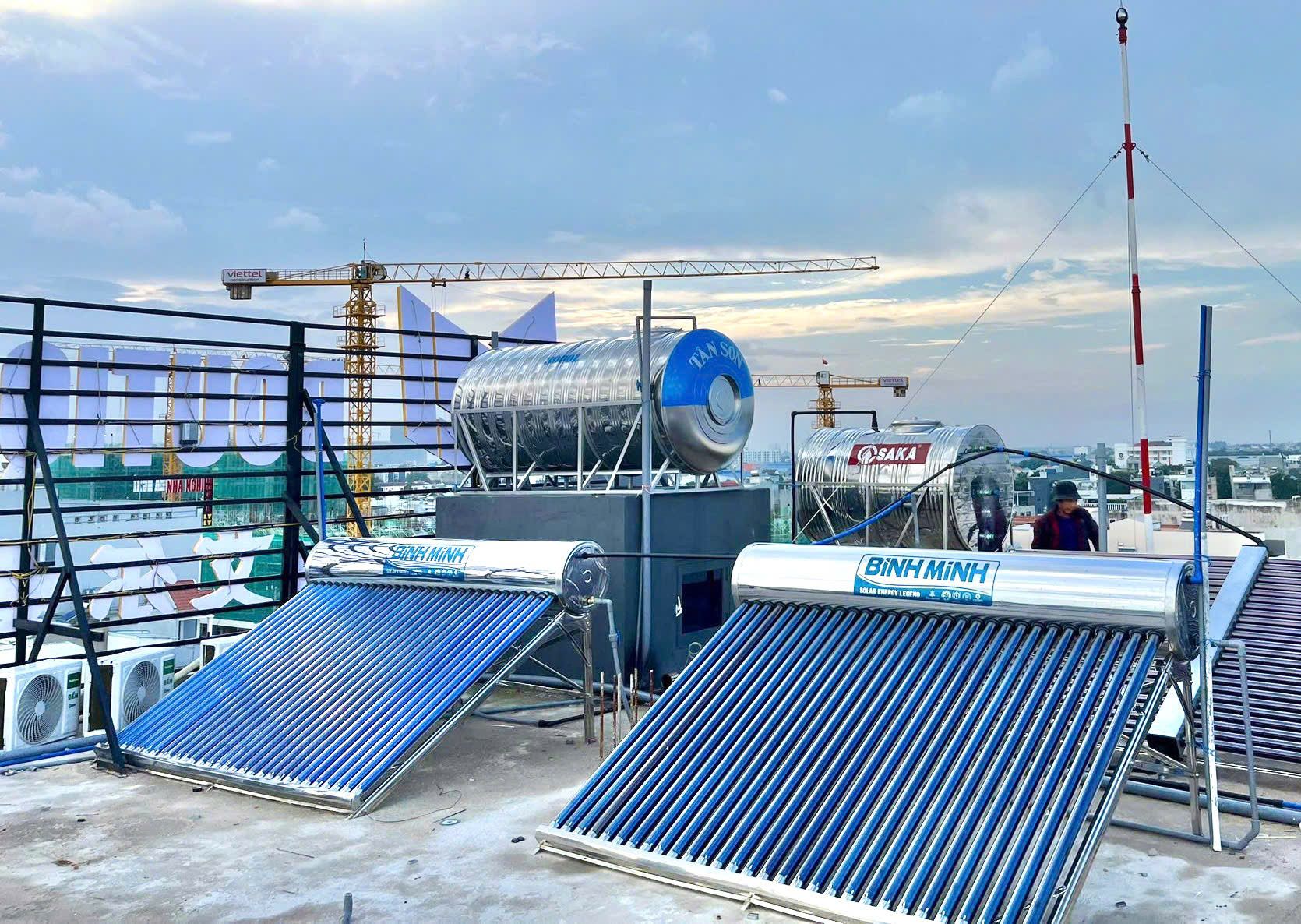 Máy nước nóng nlmt bình minh ppr